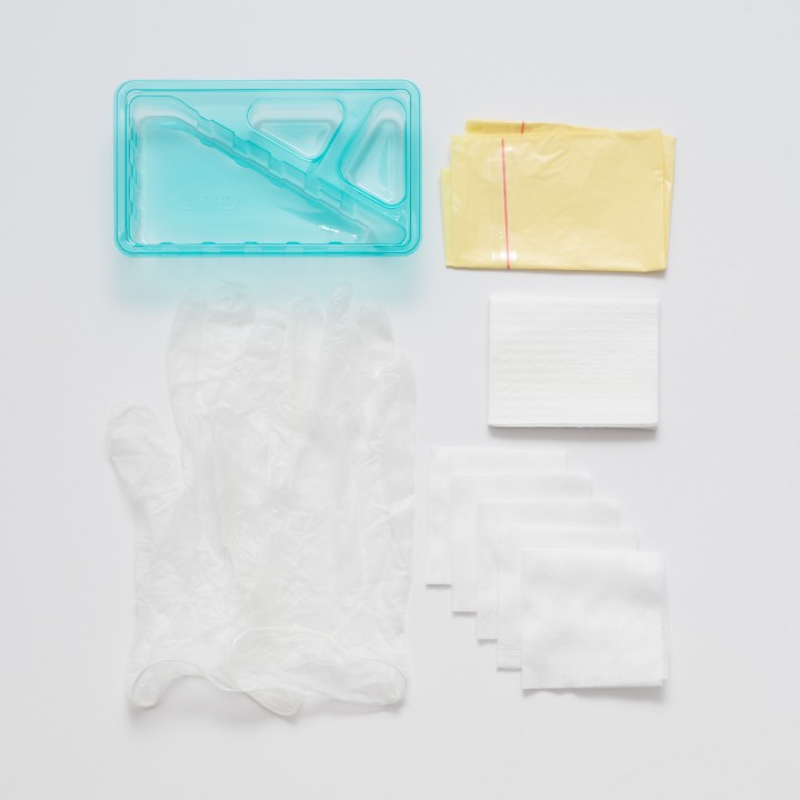 Sterile Dressing Pack with Vinyl Gloves 